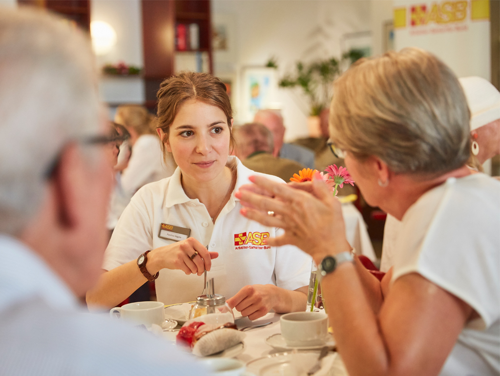 ASB-ASZ-Altstadt-Seniorencafe-Kachel.jpg